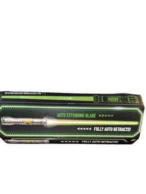 Goliath Power Saber Green Energy Blade Auto Extending Retracting 35” Motion SFX